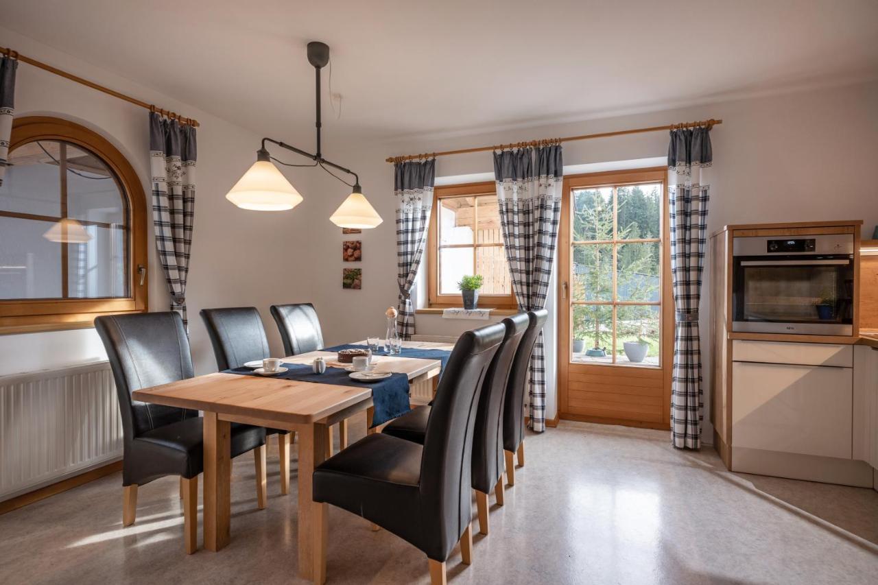 Chalet Gluecklich Sein... المو المظهر الخارجي الصورة