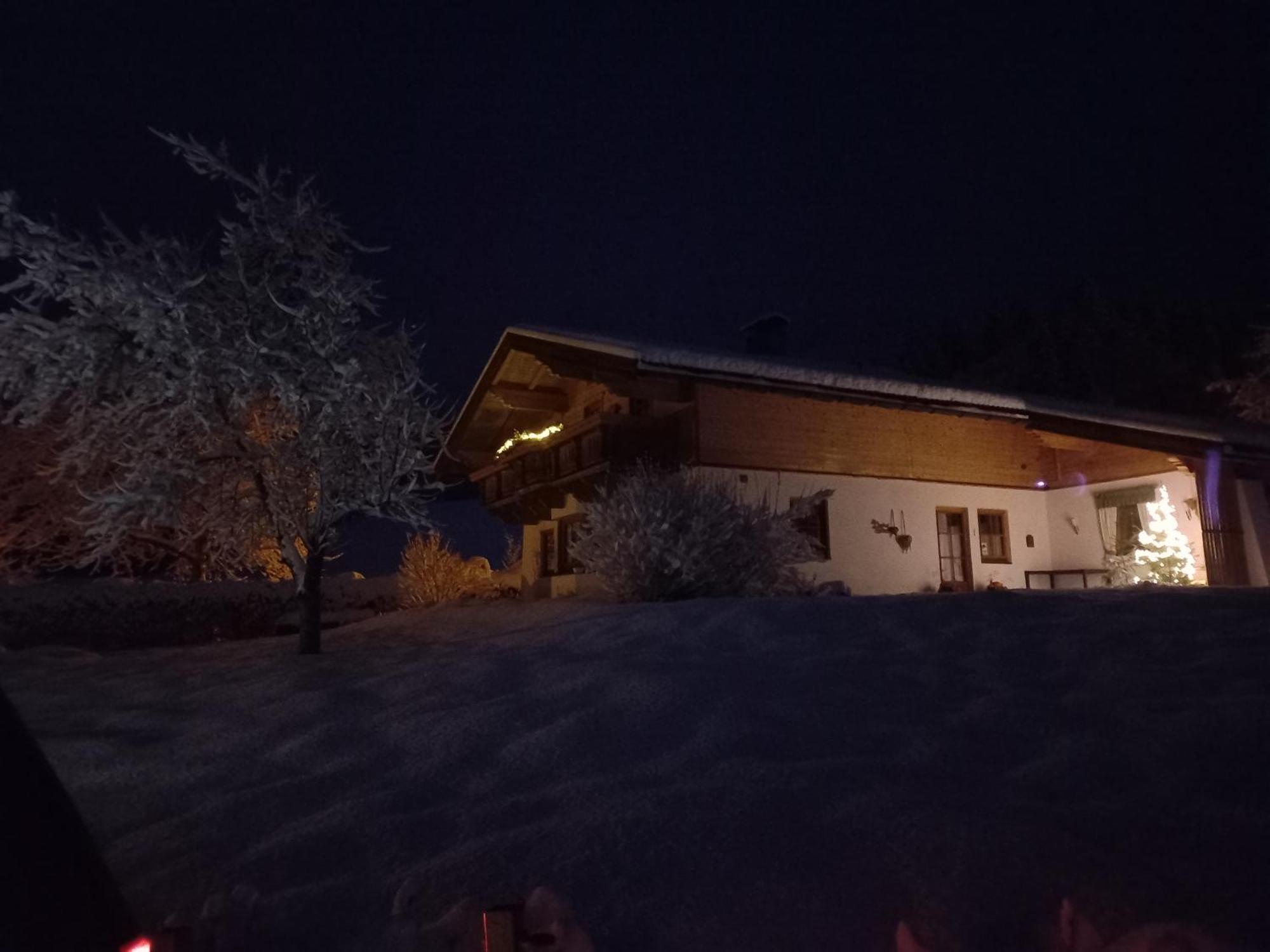 Chalet Gluecklich Sein... المو المظهر الخارجي الصورة