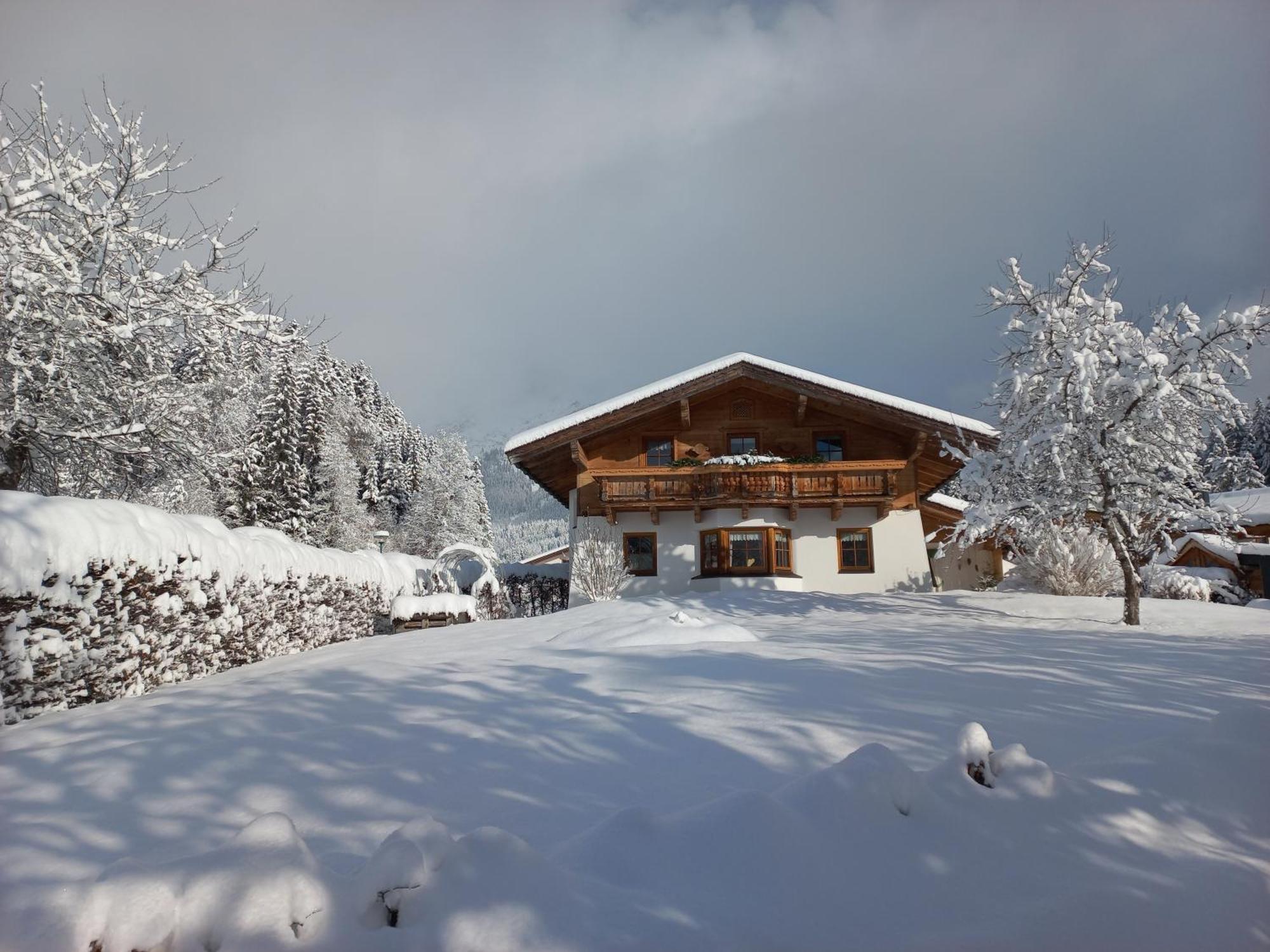 Chalet Gluecklich Sein... المو المظهر الخارجي الصورة