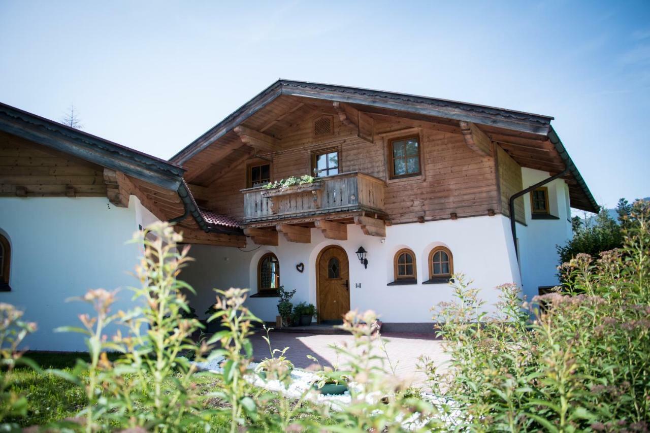 Chalet Gluecklich Sein... المو المظهر الخارجي الصورة